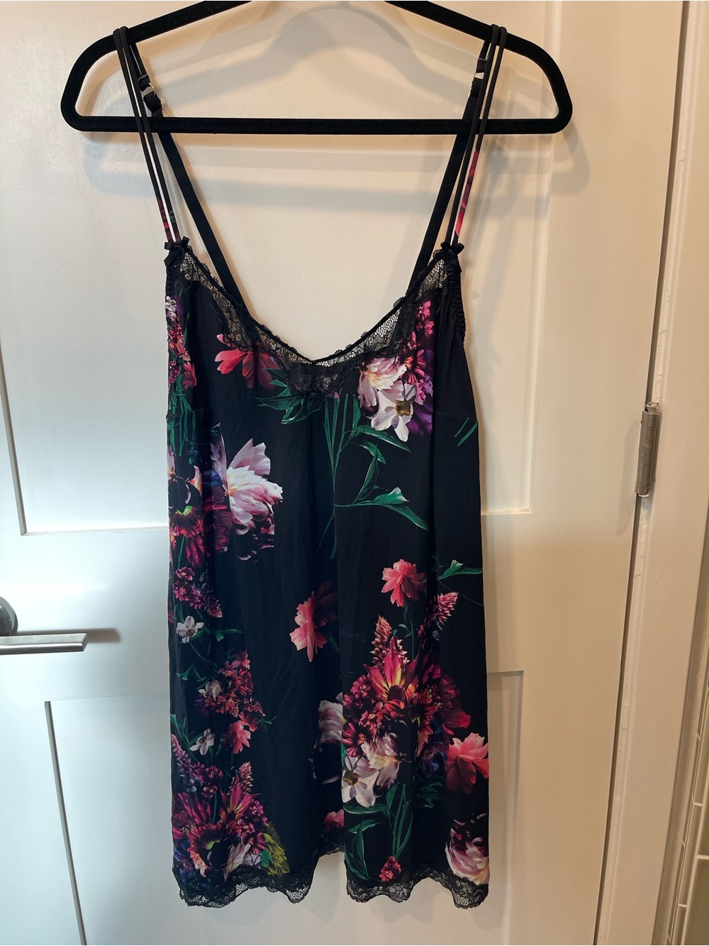 Lane Bryant Cacique Black Floral Lace-Trim Chemise with Pink Blooms sz 18/20